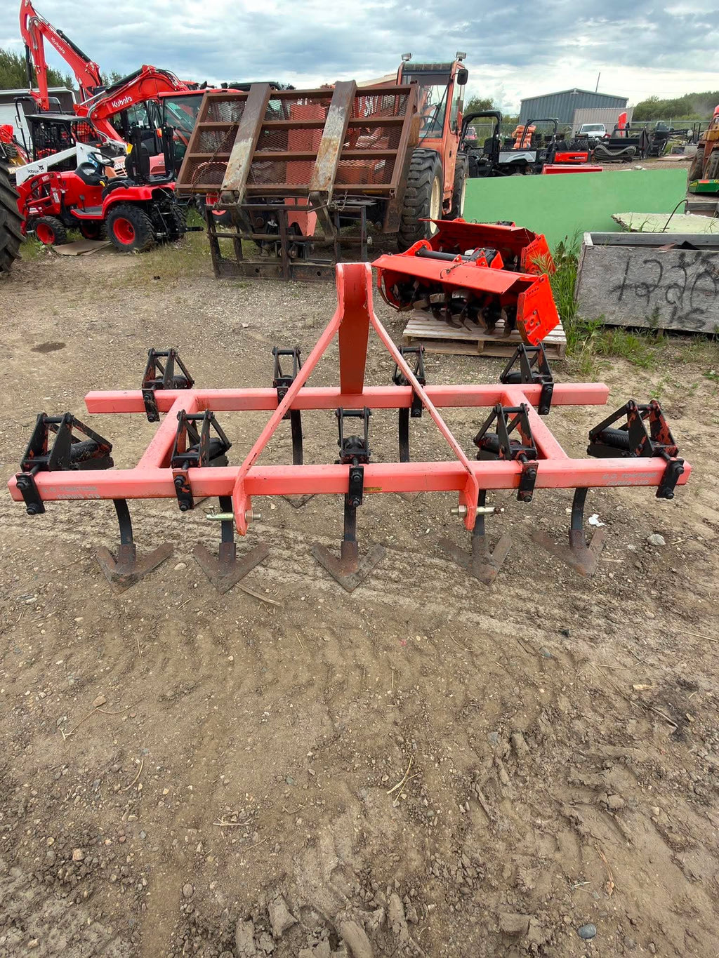 2000 Cultivator orange