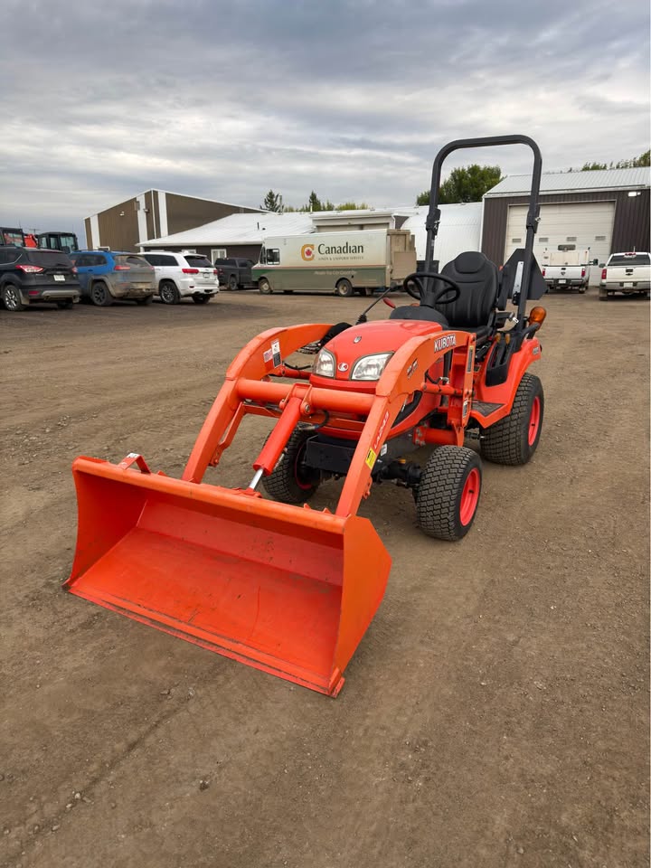 2016 Kubota bx2370 + snowblower + mower