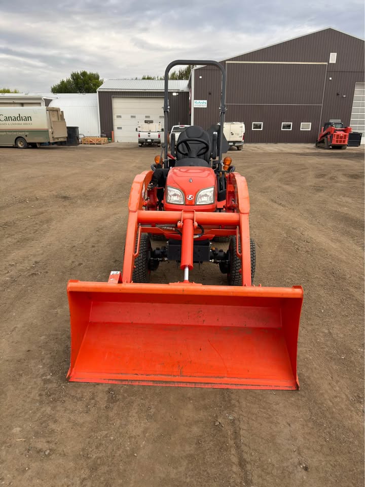 2016 Kubota bx2370 + snowblower + mower