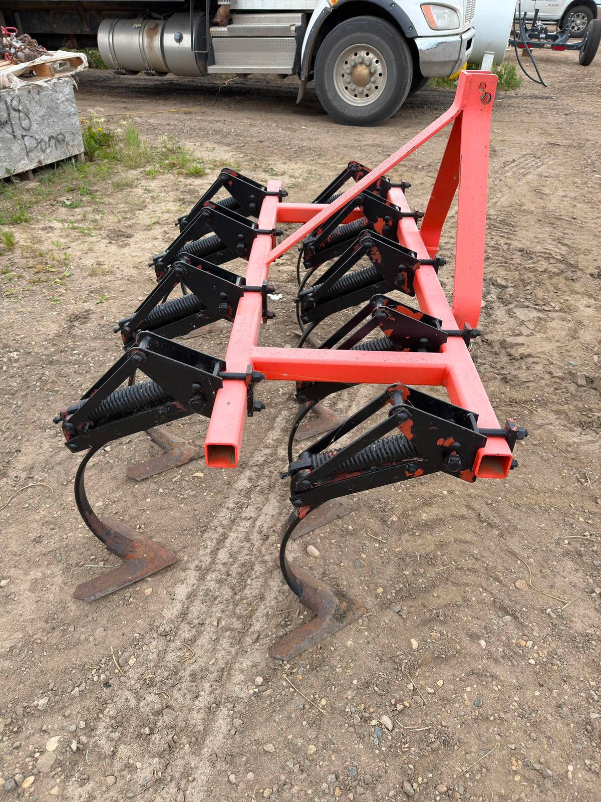 2000 Cultivator orange