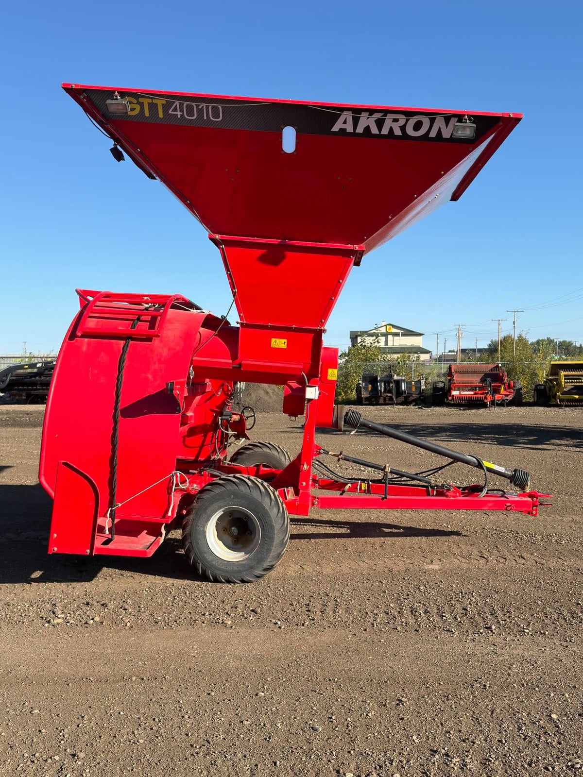 2017 Akron GTT 4010 Grain Bagger