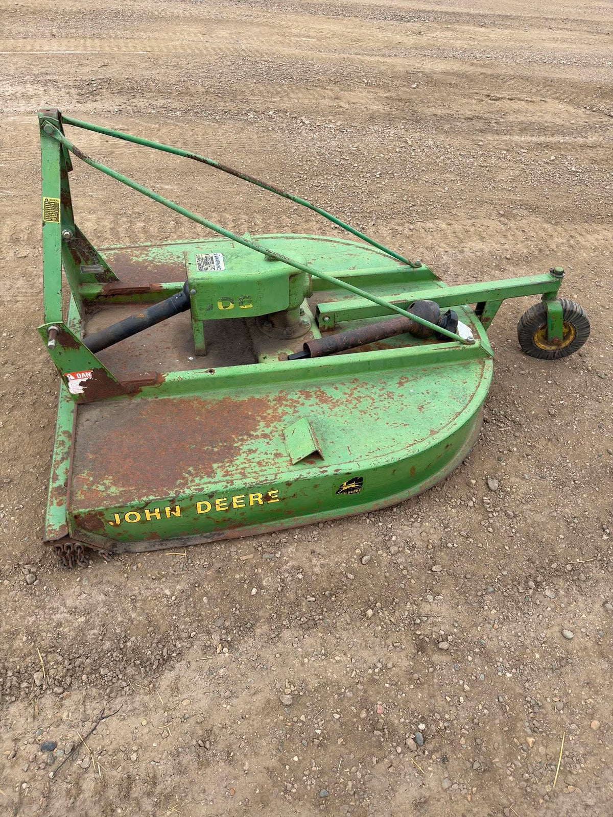 1985 John Deere 506 Rotary Cutter