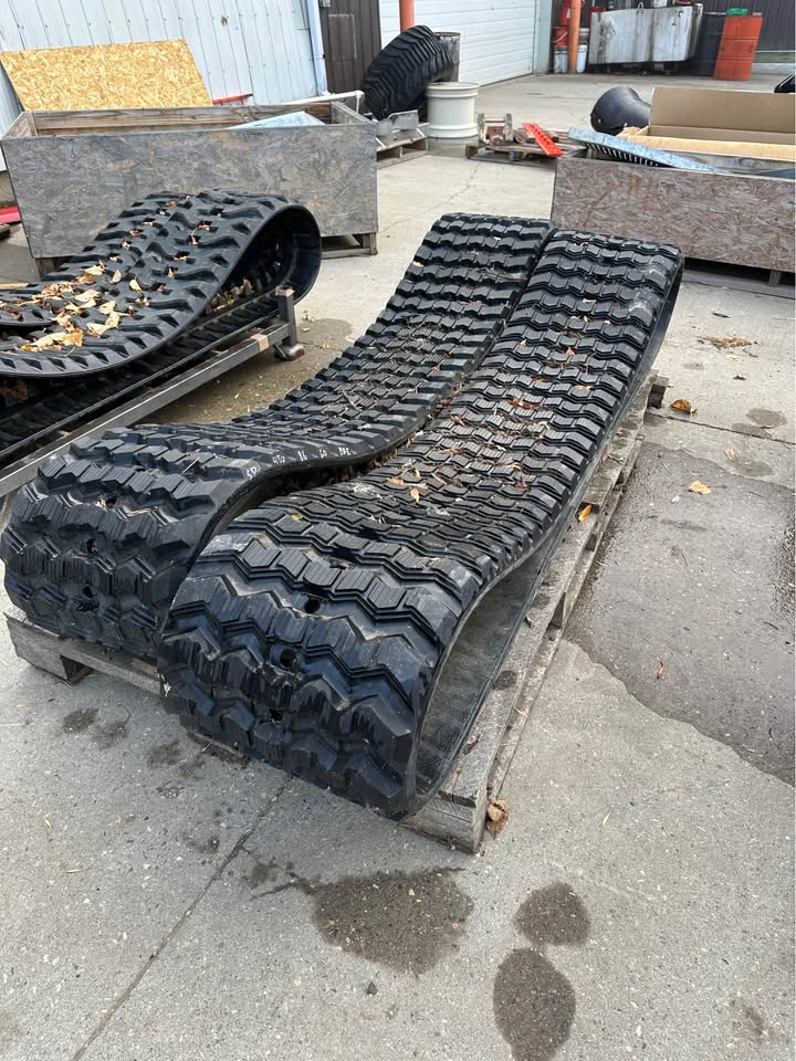 2022 Cat Tracks 279c, 289c, 299c, 299d, 299D2