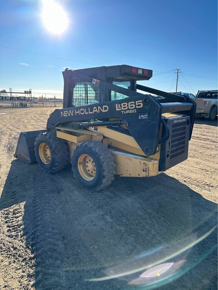1998 New Holland Skid Steer LX 865