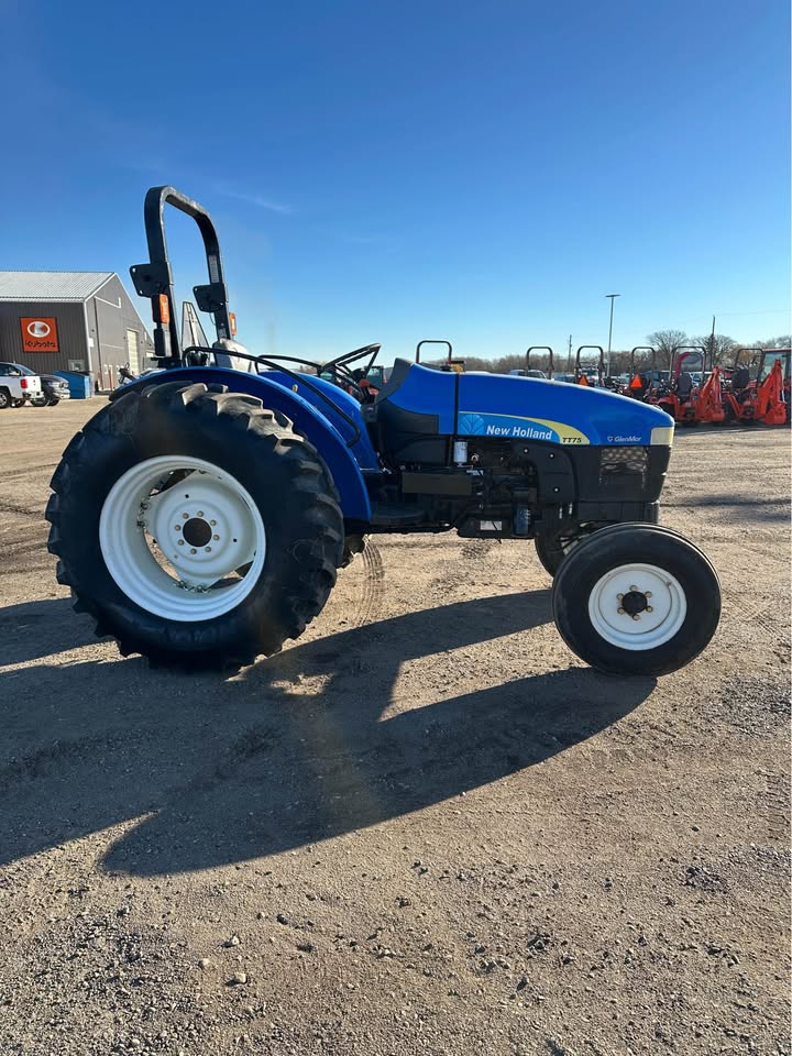 2000 New Holland TT75 Tractor