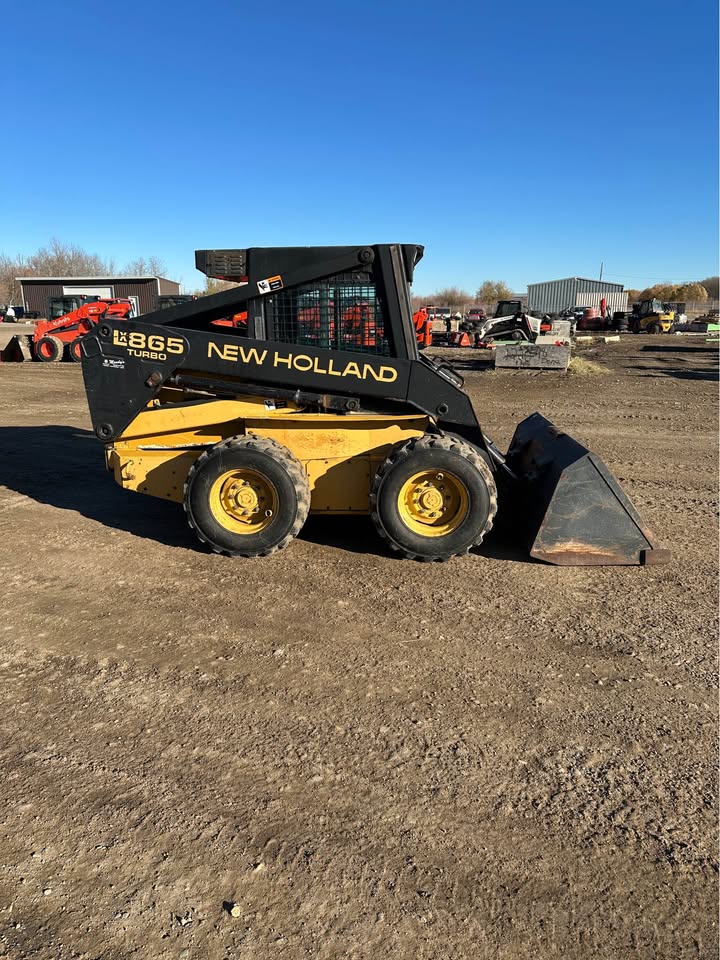 1998 New Holland Skid Steer LX 865