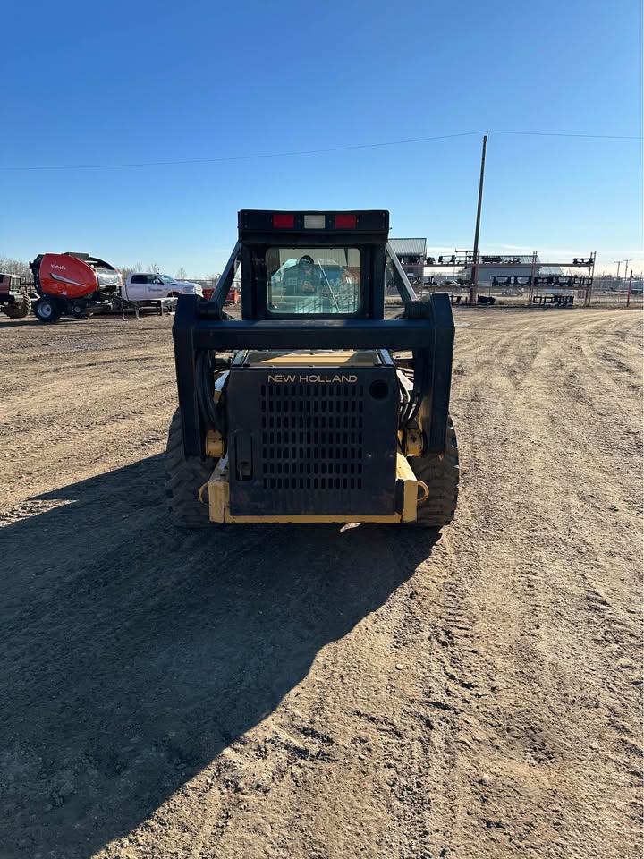 1998 New Holland Skid Steer LX 865