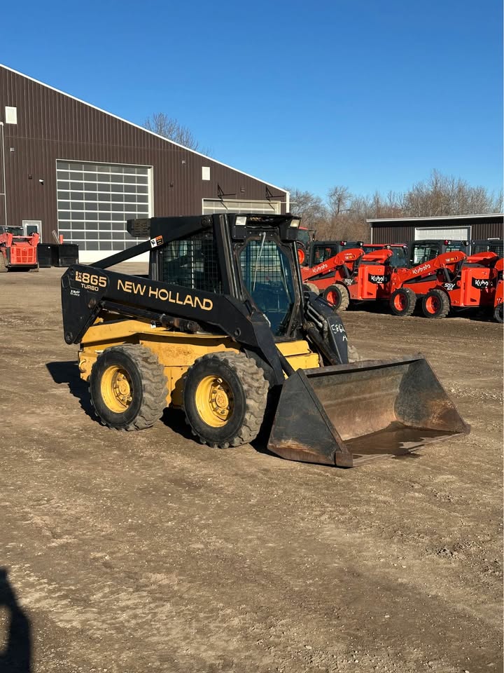 1998 New Holland Skid Steer LX 865