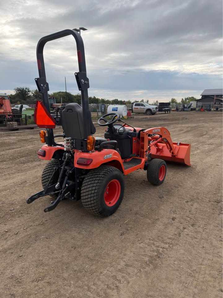 2016 Kubota bx2370 + snowblower + mower