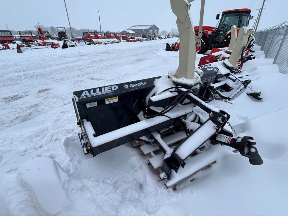 2022 Farm King snowblower — blowout 8420 84”