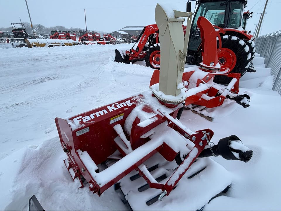 2022 Farm King snowblower 600 60”