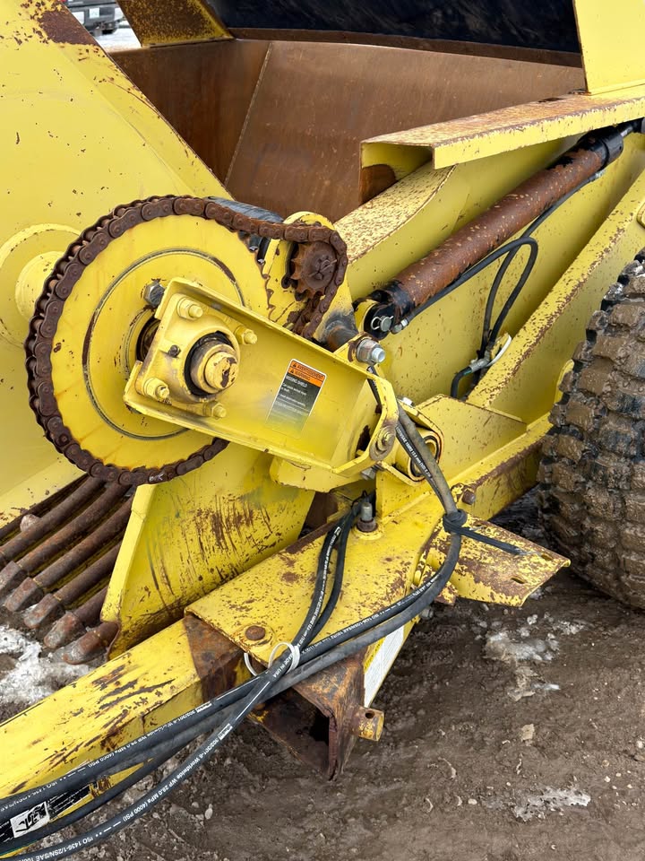 2006 Degelman 7200 Rock Picker