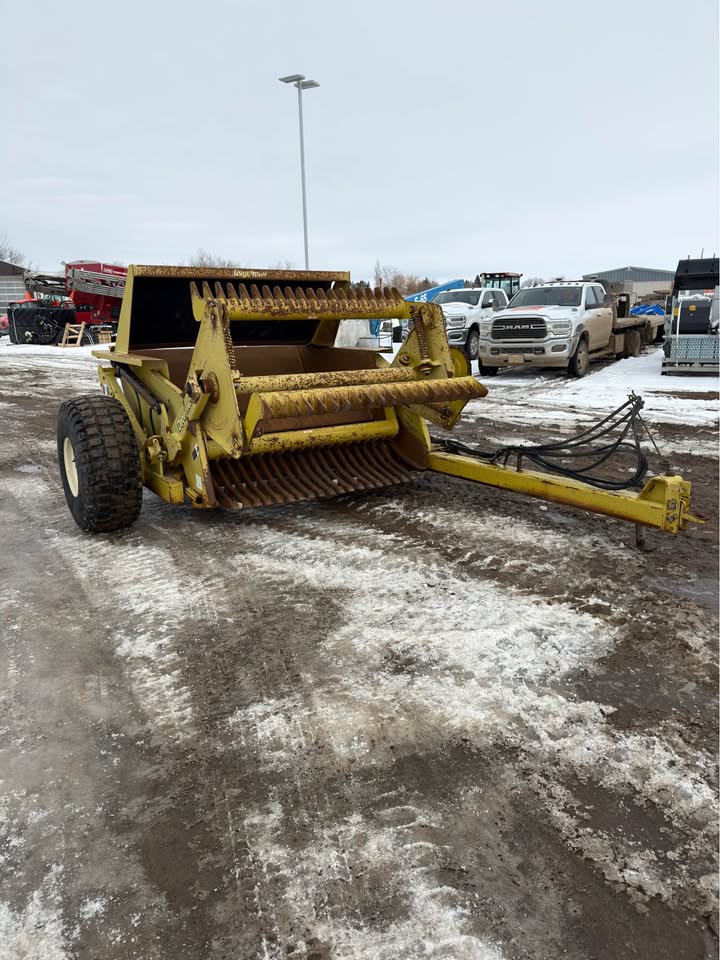 2006 Degelman 7200 Rock Picker