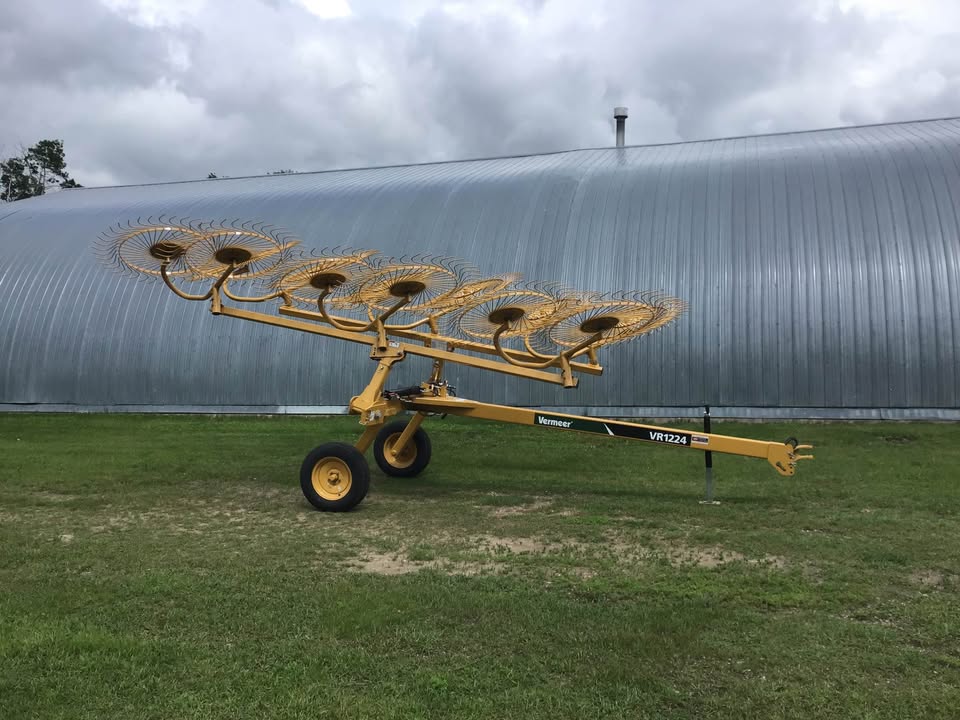 2022 Vermeer VR1224 Carted Wheel Rake