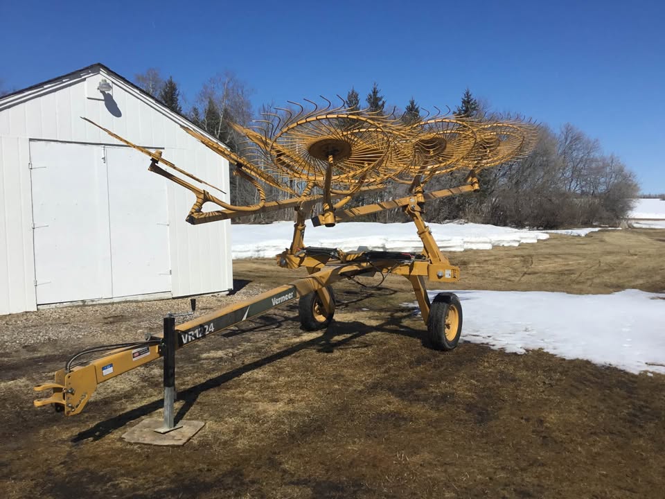 2022 Vermeer VR1224 Carted Wheel Rake