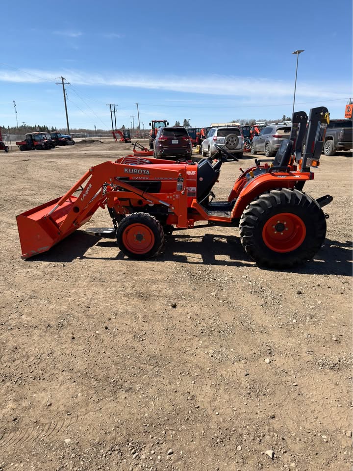 2008 Kubota B7800 compact tractor