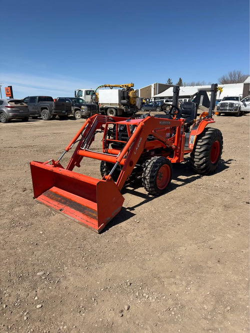 2008 Kubota B7800 compact tractor