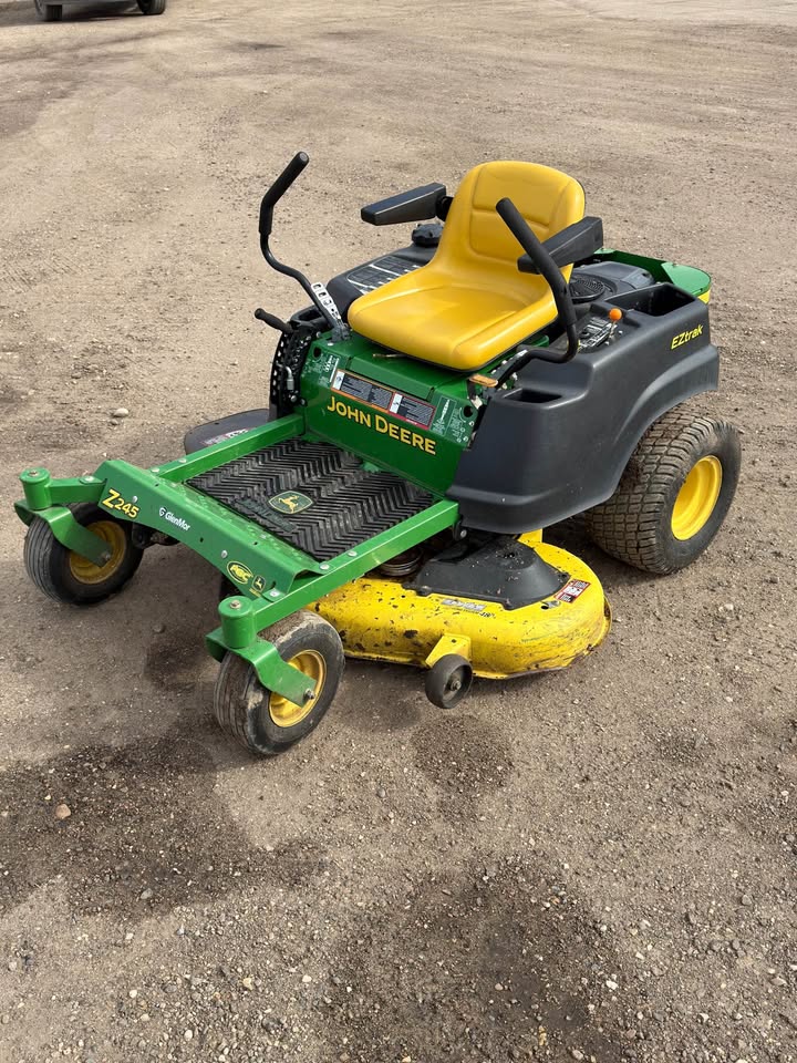 2012 John Deere z245 Zero Turn Mower