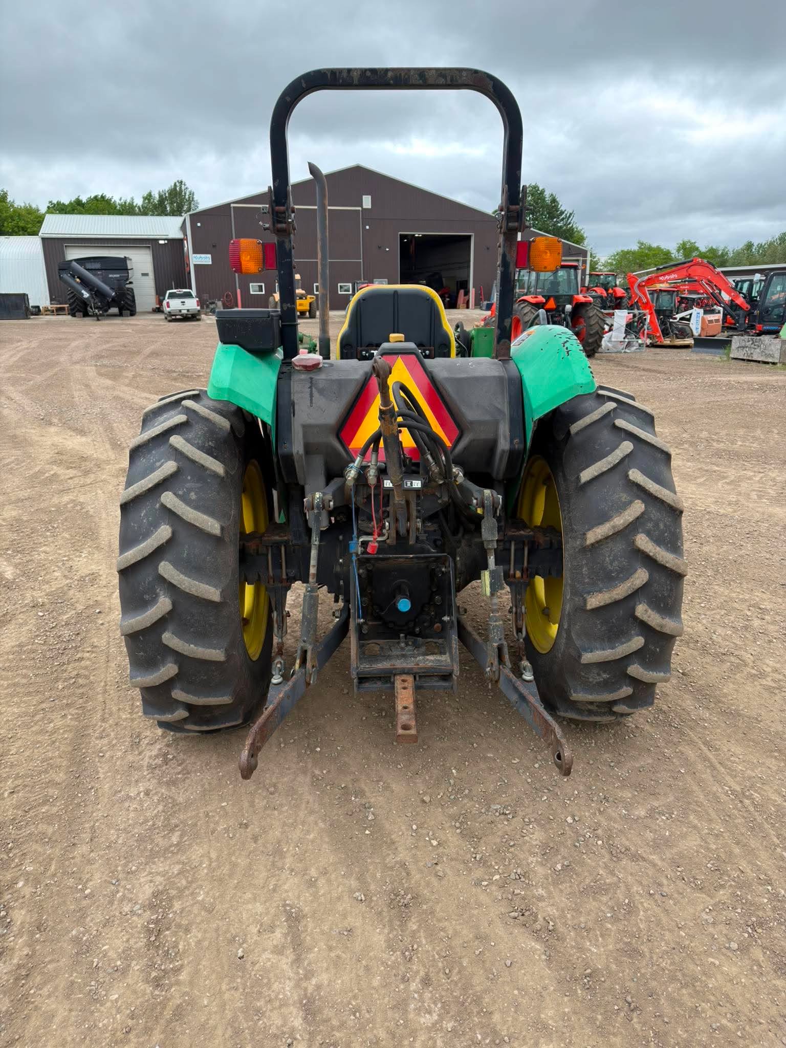 1994 John Deere 5200 tractor
