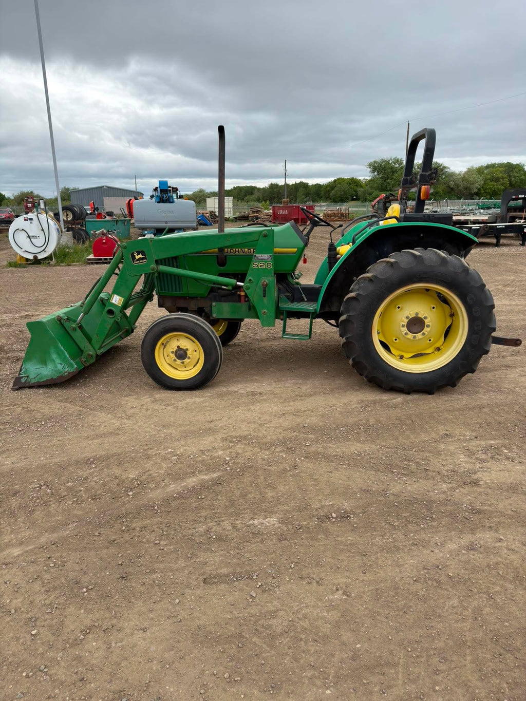 1994 John Deere 5200 tractor