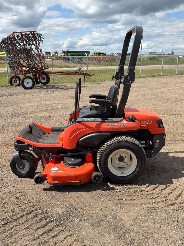 2006 Kubota ZG23 Zero Turn Mower