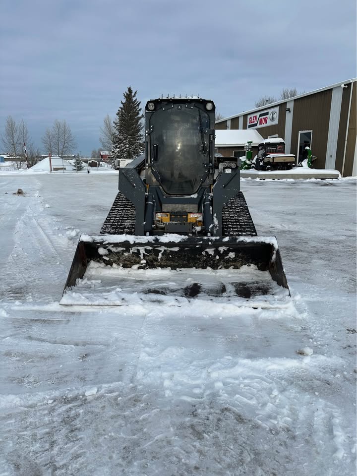 2016 John Deere 333e skid steer loader